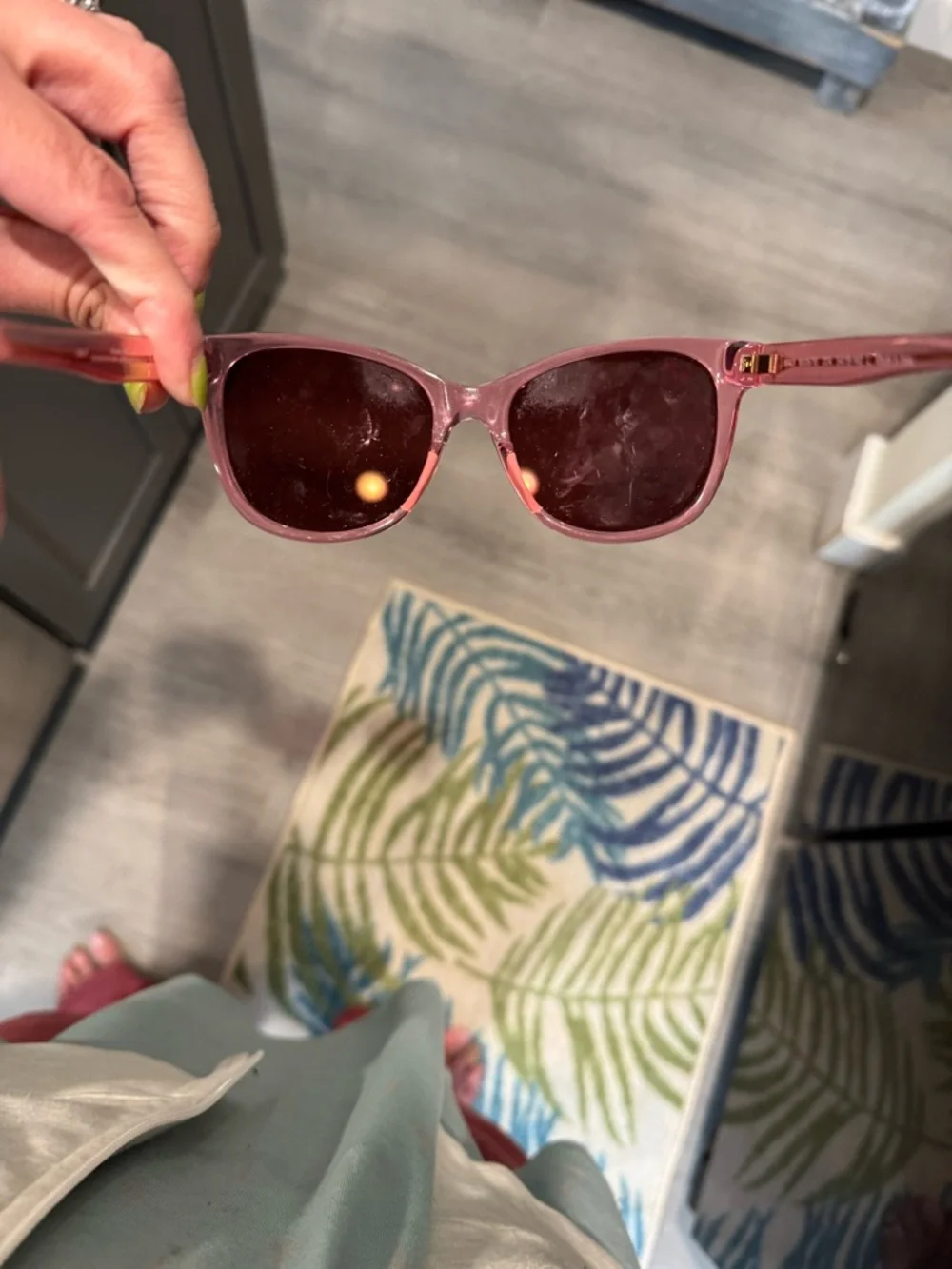 Maui Jim Women's Transparent pink sunglasses like new - Picture 3 of 5